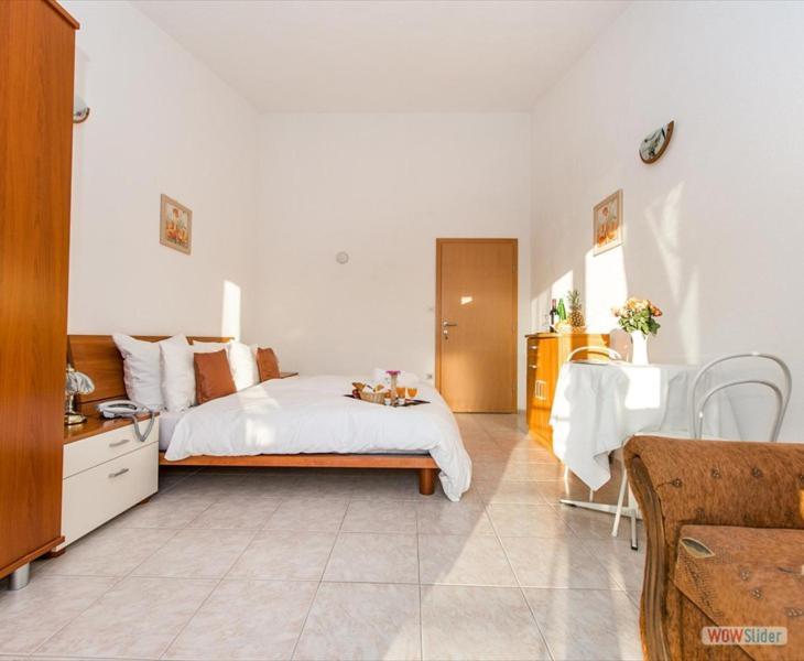 Apartmani Aria Rogoznica  Exterior photo